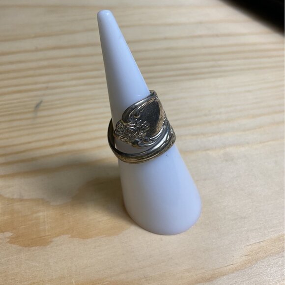 Vintage Silver Spoon Ring Floral Engraving - Picture 3 of 5